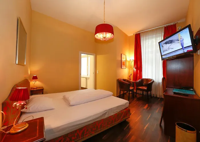 מלון Timeout Hotel, 5 Min To Center, Self Check In 2*