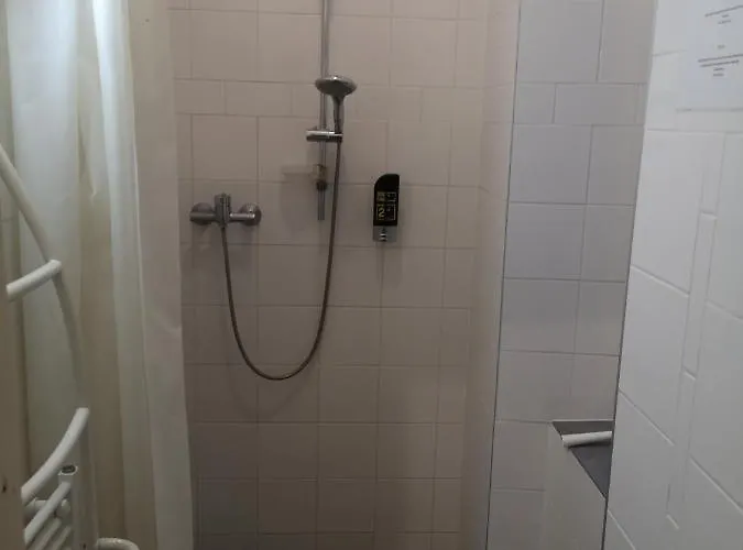 Timeout Hotel, 5 Min To Center, Self Check In מלון וינה