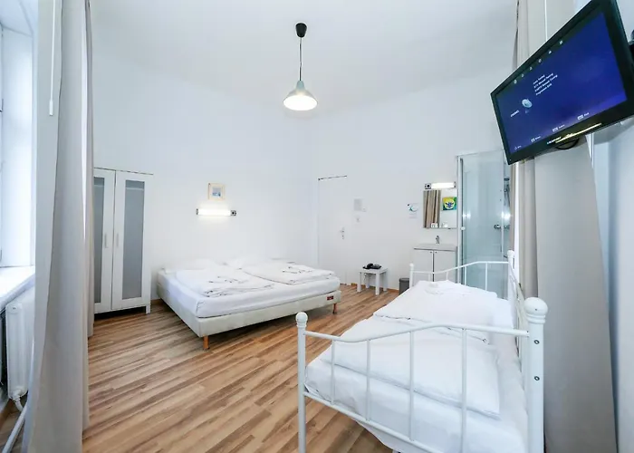 מלון Timeout Hotel, 5 Min To Center, Self Check In 2*