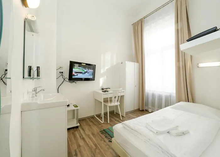 Timeout Hotel, 5 Min To Center, Self Check In וינה