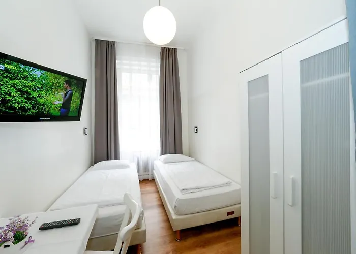 מלון Timeout Hotel, 5 Min To Center, Self Check In
