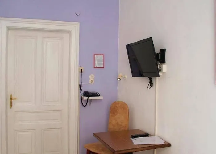 Timeout Hotel, 5 Min To Center, Self Check In 2*